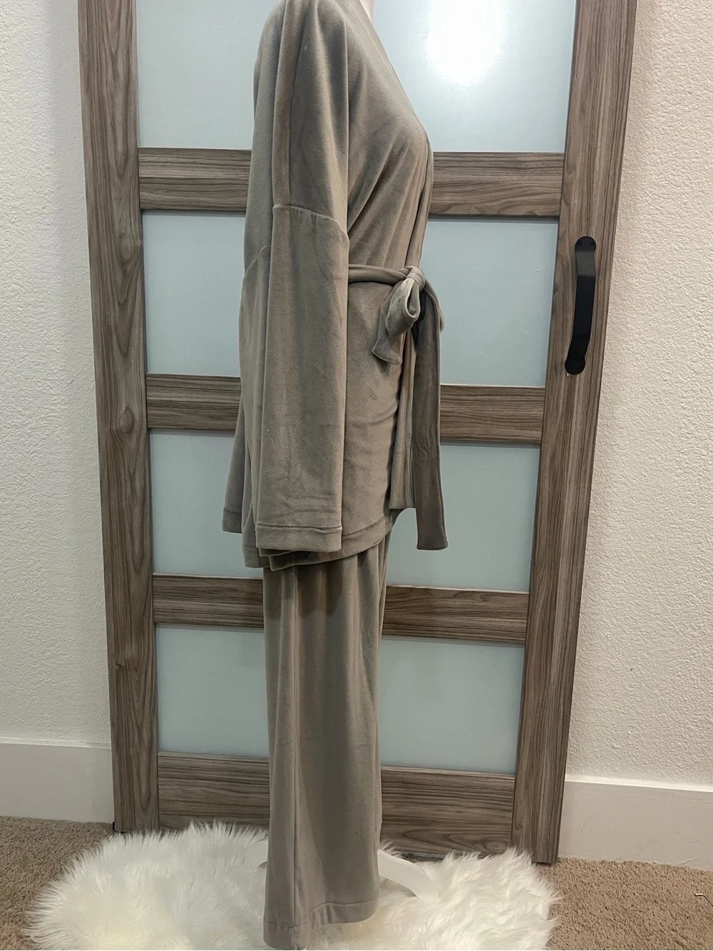 NWT SKIMS Women's Velour Wrap Lounge Set